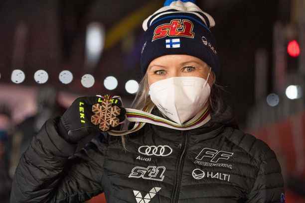 Riitta-Liisa Roponen compite contra tops internacionales.