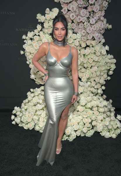 Kim Kardashian asiste al estreno en Los Ángeles del nuevo programa de Hulu "Las Kardashian" 