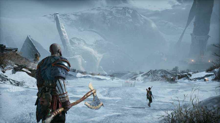Kratos ve Atreus, God of War PC incelememizde karlı dünyayı keşfediyor