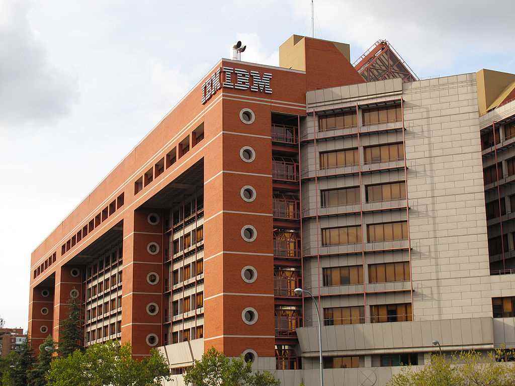 IBM International Business Machine'in Madrid merkezi, Madrid, İspanya'daki Amerikan çokuluslu bilişim ve teknoloji danışmanlık hizmetleri