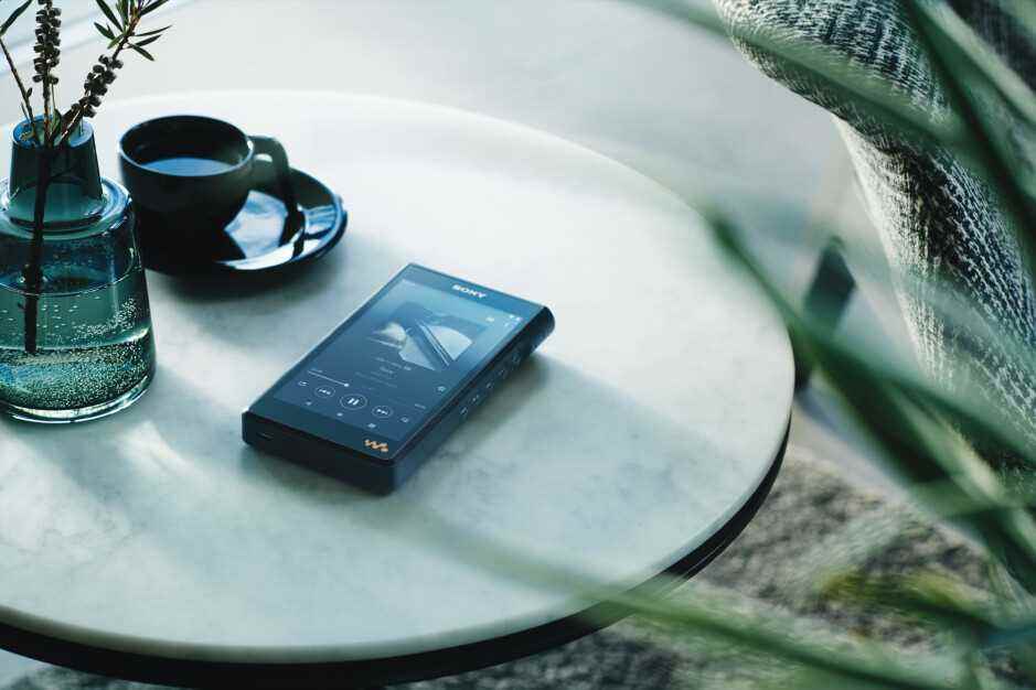 Sony'nin yeni Android destekli Walkman müzik çalarları geçmişten gelen bir patlama