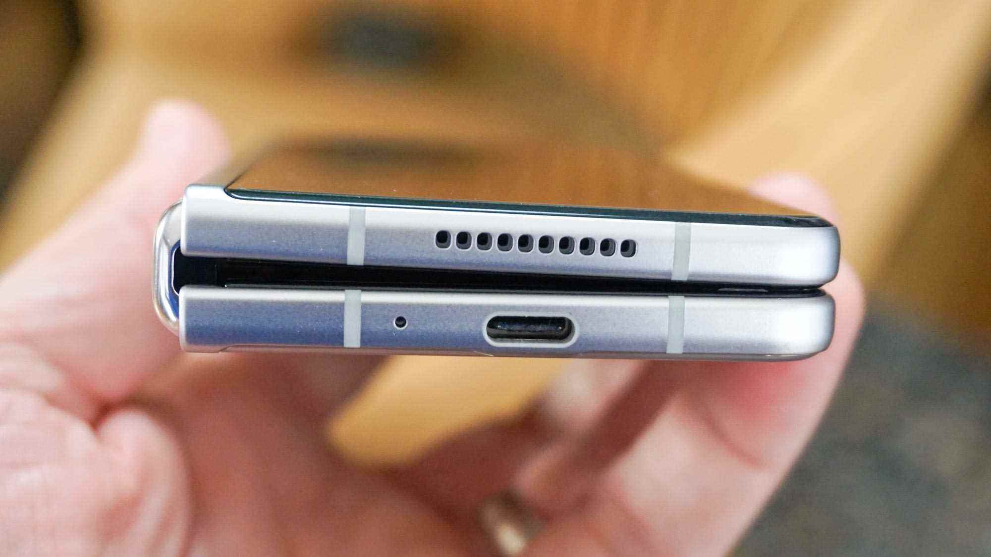 Samsung Galaxy Z Fold 3 uygulamalı inceleme