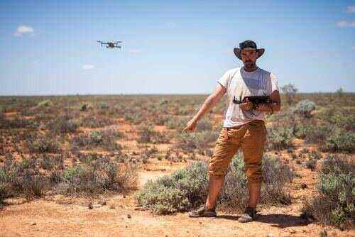 Kısa süre önce Avustralya'ya bir göktaşı düştü - bir drone bölgeyi taradı ve buldu