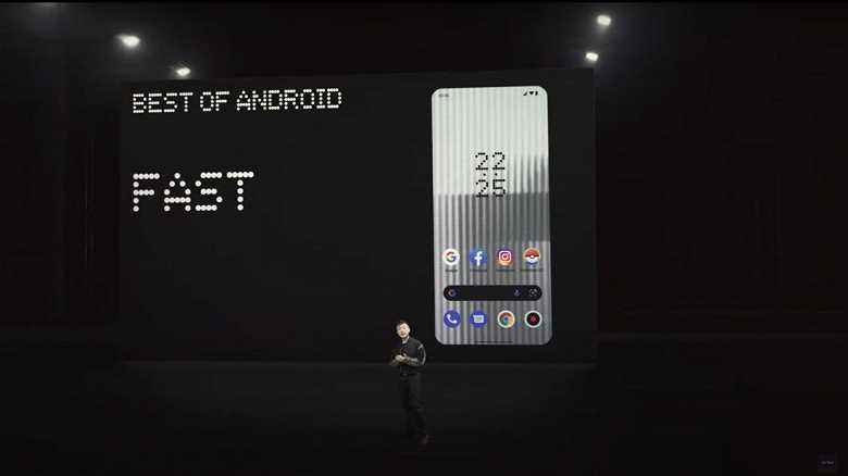 Şeffaf kapaklı, kendi işletim sistemine sahip ve Android 15 alma ihtimali olan tamamen farklı bir amiral gemisi açıklandı.Hiçbir Telefon (1) yaz aylarında piyasaya sürülecek.