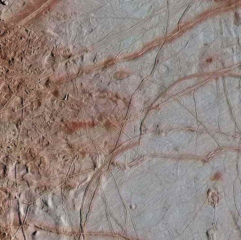 Jüpiter'in Ay Europa'sında Kaos Arazisi