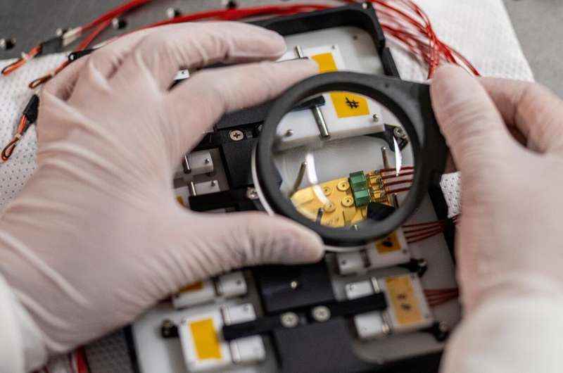 Uzayda yaşam izlerini aramak için minyatür lazer sistemleri