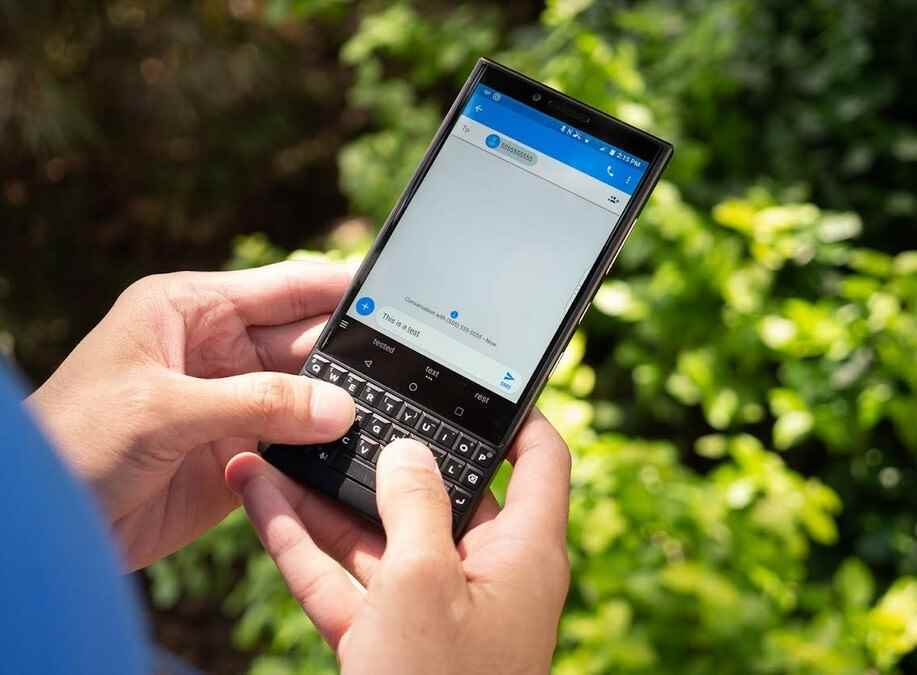 Titan Slim, BlackBerry KEY2'ye çok benziyor - Bir BlackBerry KEY2 benzeri olan Unihertz Titan Slim için söylentili teknik özellikler yüzeyi