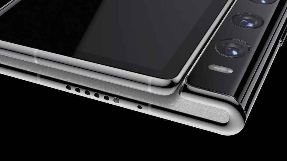 İkinci nesil dışa katlanır akıllı telefon Huawei Mate Xs 2 tanıtıldı