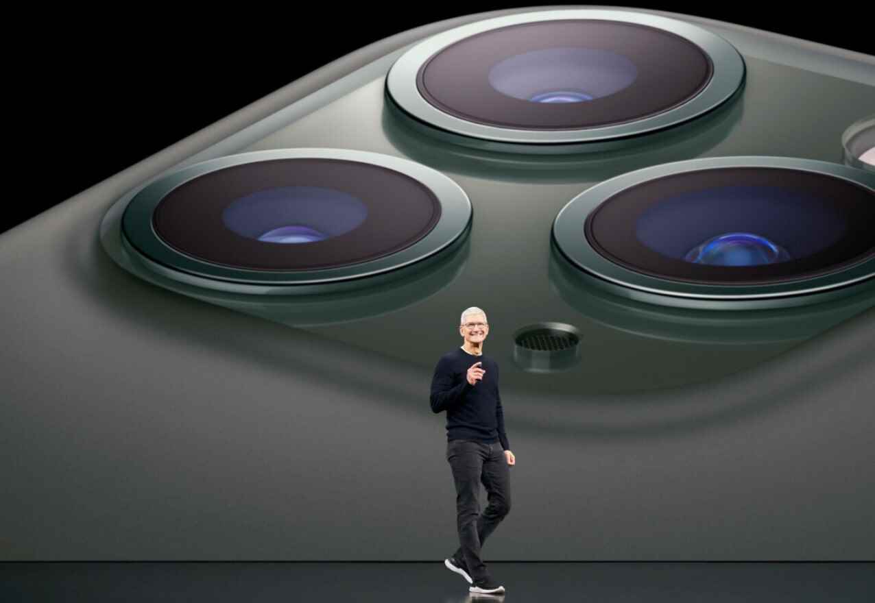 Apple CEO'su Tim Cook, Apple'ın en son üç aylık kazanç raporunu açıkladı - Apple, Mart çeyreği için iPhone gönderilerinin 50 milyar doların üzerinde olduğunu bildirdi