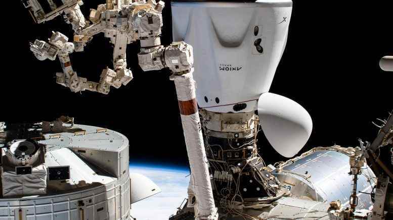 SpaceX Dragon Endeavour Mürettebat Gemisi, ISS Harmony Modülüne Yerleştirildi