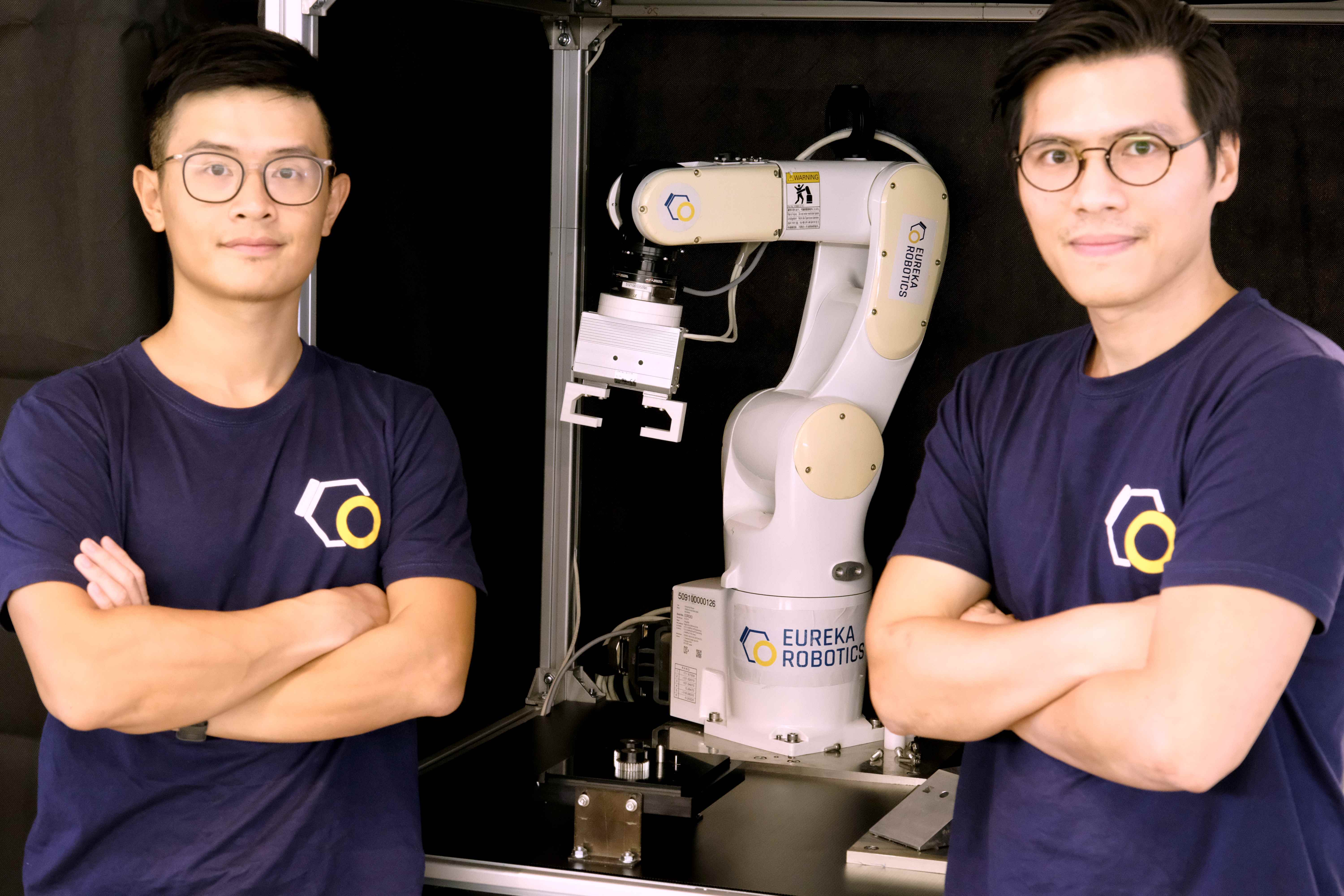 Arşimet robot kollu Eureka Robotics'in kurucuları