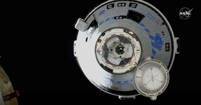 Boeing, test tekrarında mürettebat kapsülünü uzay istasyonuna yerleştirdi