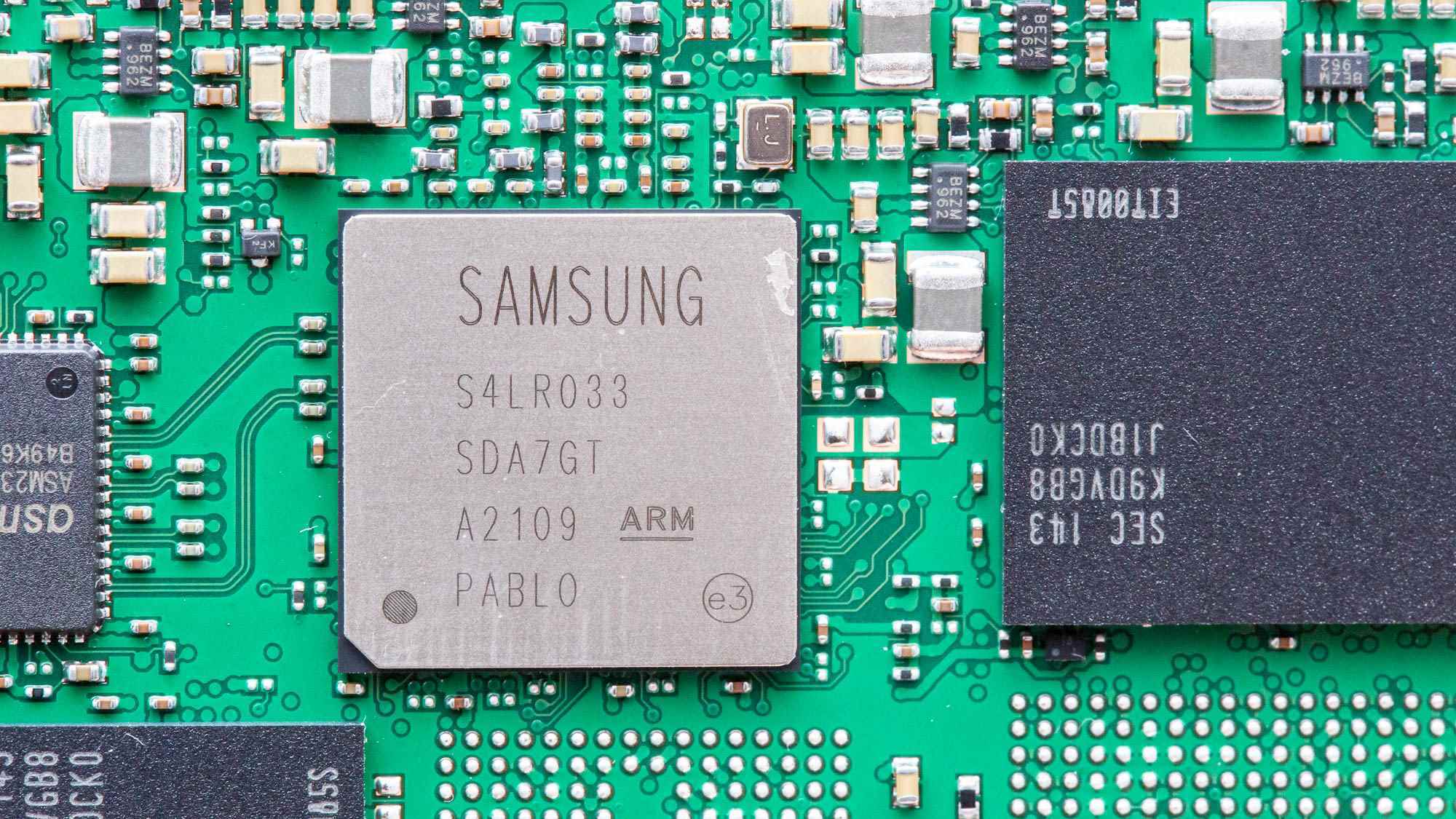 Samsung T7 Shield 2TB Taşınabilir SSD