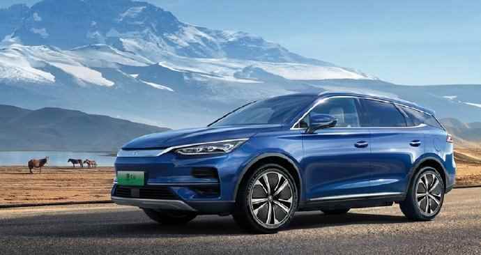 Şarj etmeden 730 km, dev ekran, 4.4 saniyede 100 km/s hızlanma ve haftada bir şarj.  BYD Tang 2022 elektrikli otomobil Çin'de satışa çıkıyor