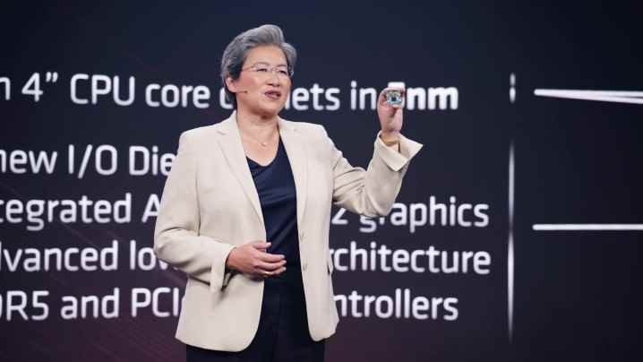AMD CEO'su Computex 2022'de Ryzen 7000'i sunuyor.