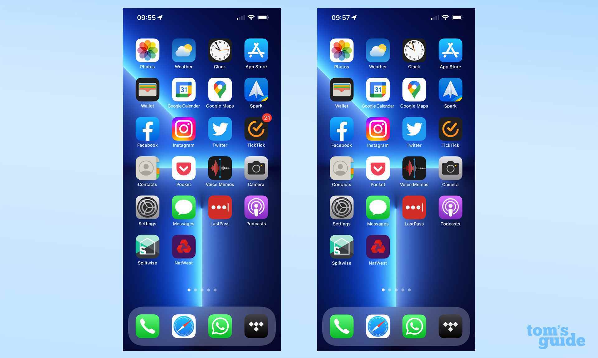 Bir iOS ana sayfasının, bildirim rozeti olan ve olmayan bir uygulamayı gösteren iki ekran görüntüsü