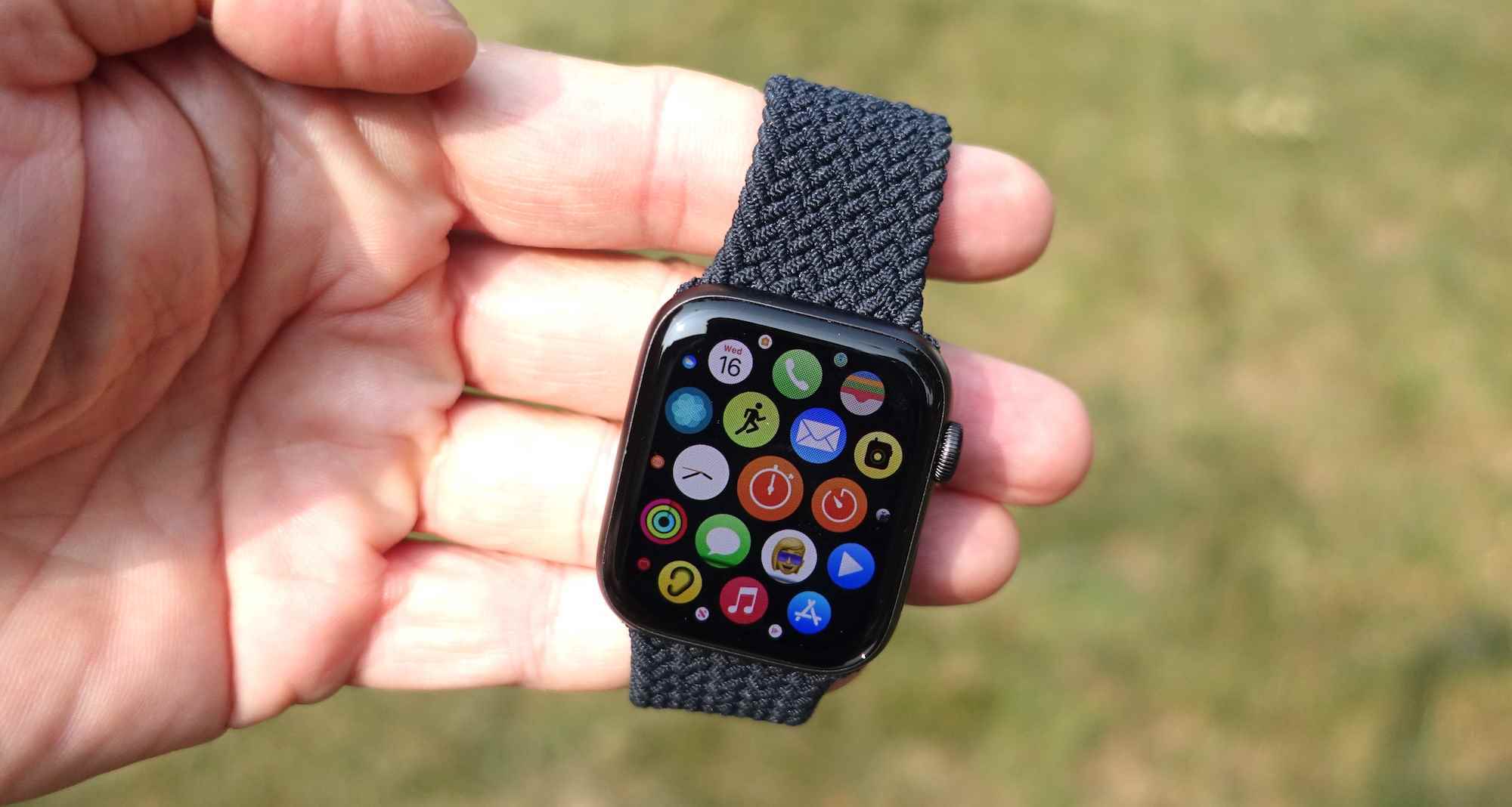 en iyi Apple Watch: Apple Watch SE