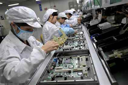 Apple'ın en büyük fason üreticisi Çin, Hindistan, Vietnam ve diğer ülkelerdeki montaj hatlarına sahip Foxconn'dur - Apple, tedarikçilere Çin'den uzakta üretimi çeşitlendirme konusunda bilgi veriyor