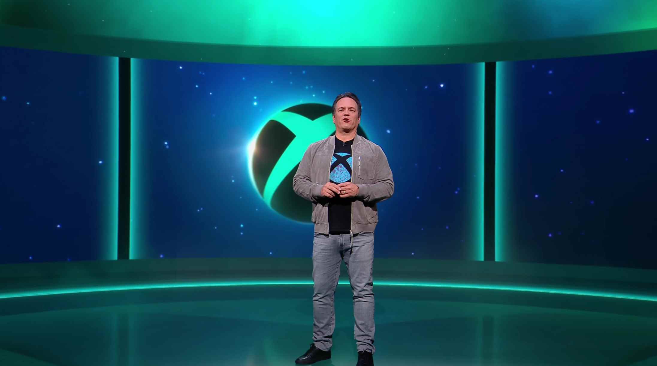 Phil Spencer Xbox Bethesda Vitrin 2022 resmi