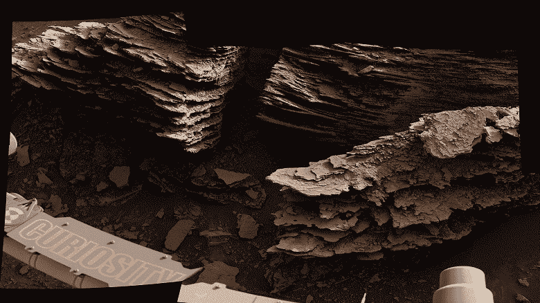 NASA'nın Merak gezicisi, eski kuru akıntının yakınında çarpıcı manzaralar yakalar