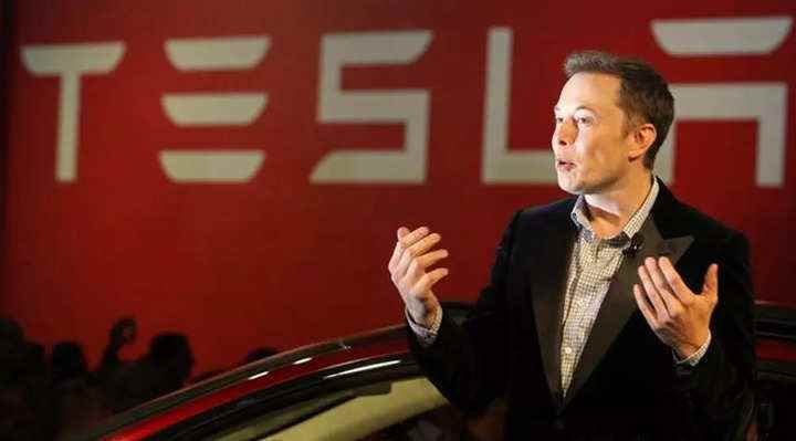 Elon Musk, yeni Tesla "para ocağı" fabrikaları için hızlı düzeltme sözü verdi
