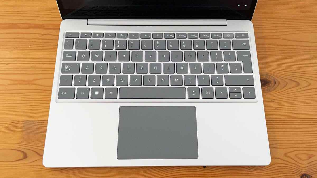 Microsoft Surface Laptop Go 2: klavye