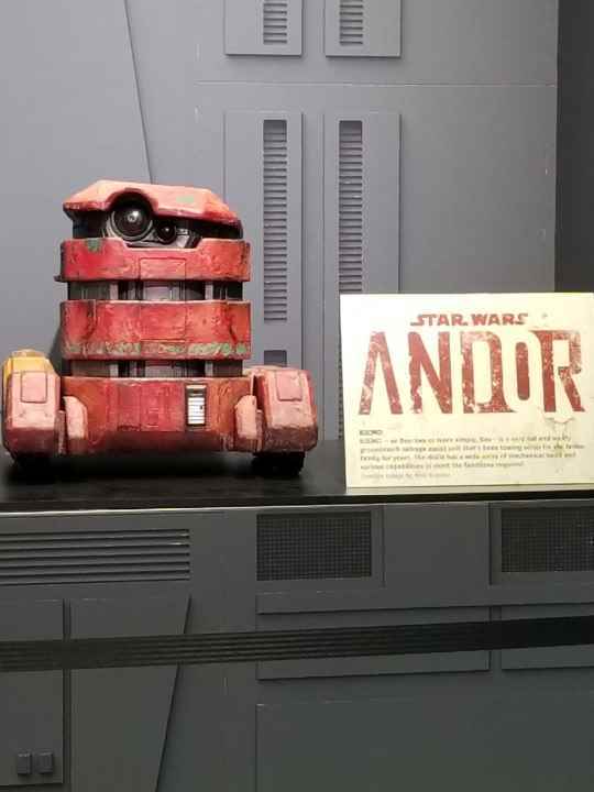 Andor'dan bir robot.