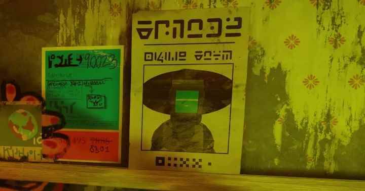 Stray'den bir Droid içeren aranıyor posteri