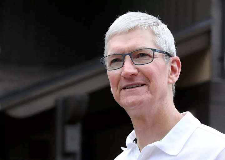 Apple CEO'su Tim Cook neden 5G'ye büyük bahis yapıyor?