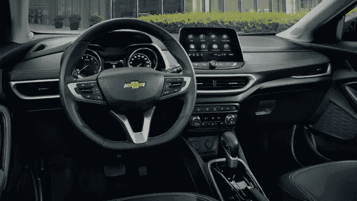 Bu yıl Rusya'da görünmesi gerekiyordu.  Chevrolet Tracker 2023'ün üretimi UzAutoMotors fabrikasında başladı 