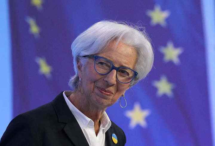 Eski şansölye Merkel gibi davranan hackerlar ECB'den Lagarde'ı hedef alıyor: Kaynak