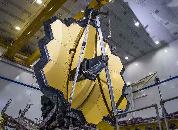 NASA, James Webb teleskopu tarafından çekilen nadir gök cisimlerini ortaya çıkaracak