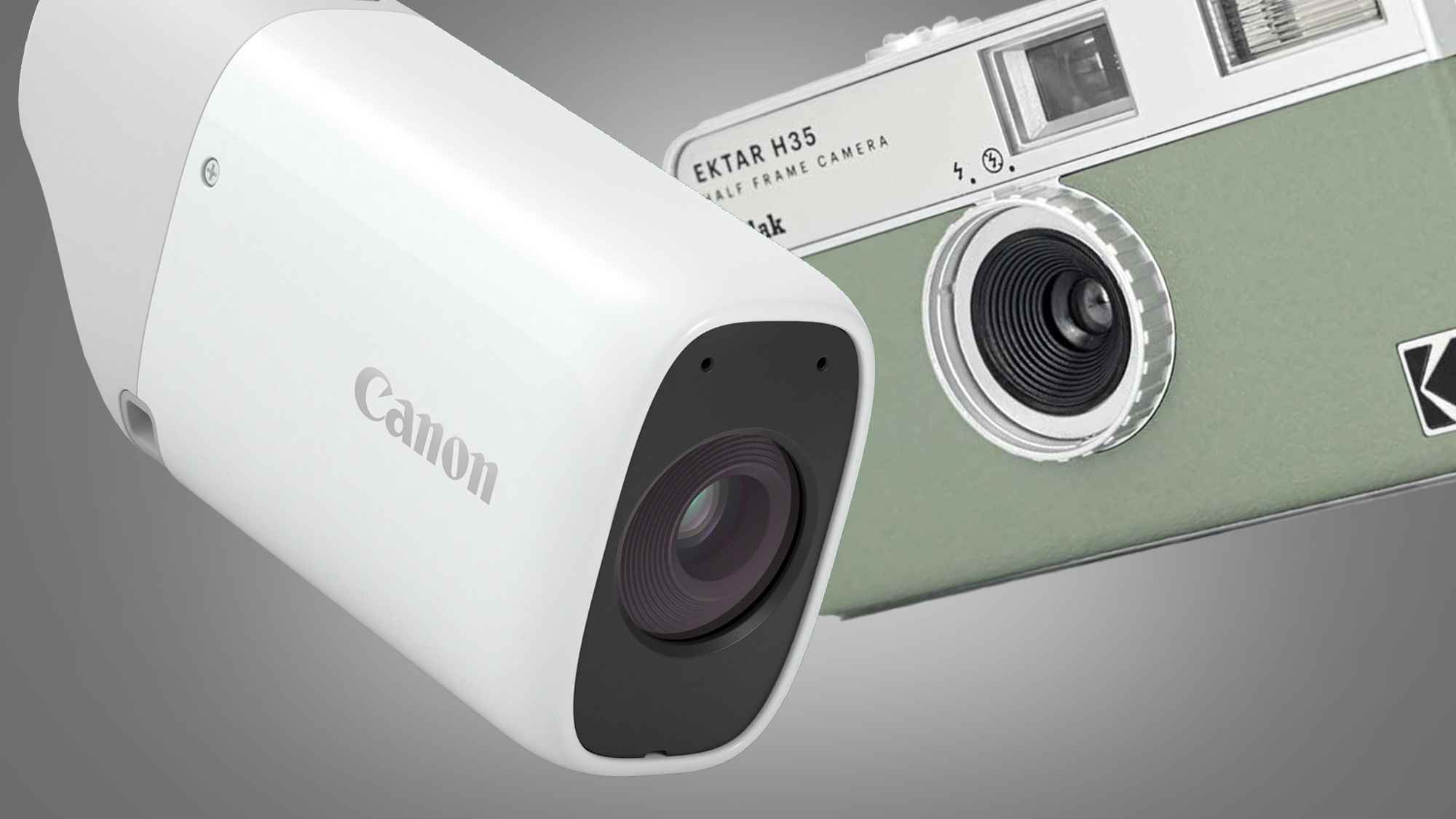 Gri bir arka plan üzerinde Canon PowerShot Zoom ve Kodak Ektar H35 kompakt fotoğraf makineleri
