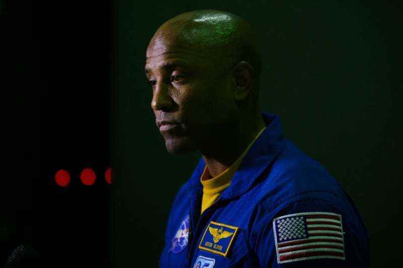 NASA astronotu Victor Glover, Uluslararası Uzay İstasyonunda zaman geçirdi ve şimdi ABD uzay ajanı için eğitim üzerinde çalışıyor.