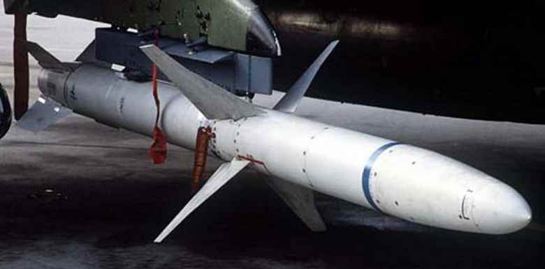 ABD'nin Ukrayna'ya tedarik ettiği radar karşıtı füzeler olan HARM, HIMARS MLRS'ye de eklendi.