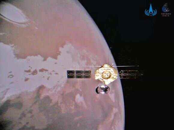 Çin'in Tianwen-1 uzay aracından Phobos'un yeni fotoğrafları
