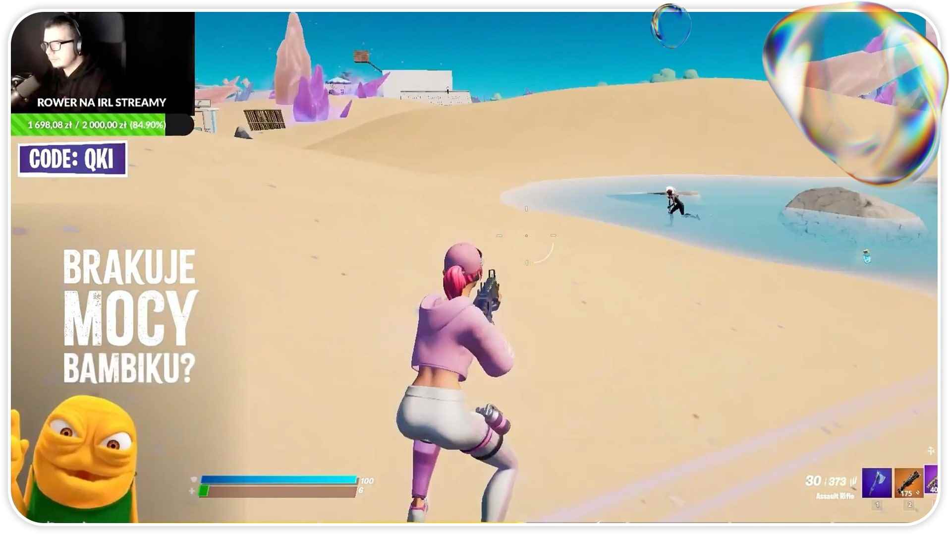 çöl ortamına sahip bir video oyununda avatar