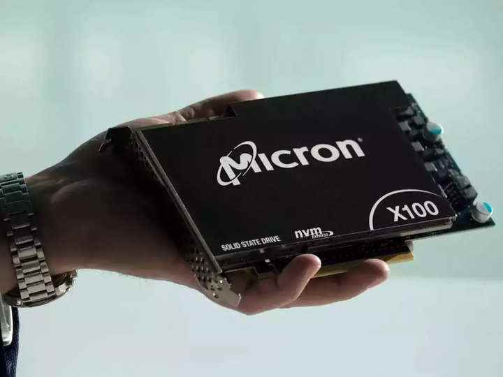 Chipmaker Micron, talep zayıflığı kötüleştikçe tahminlerini yumuşatıyor