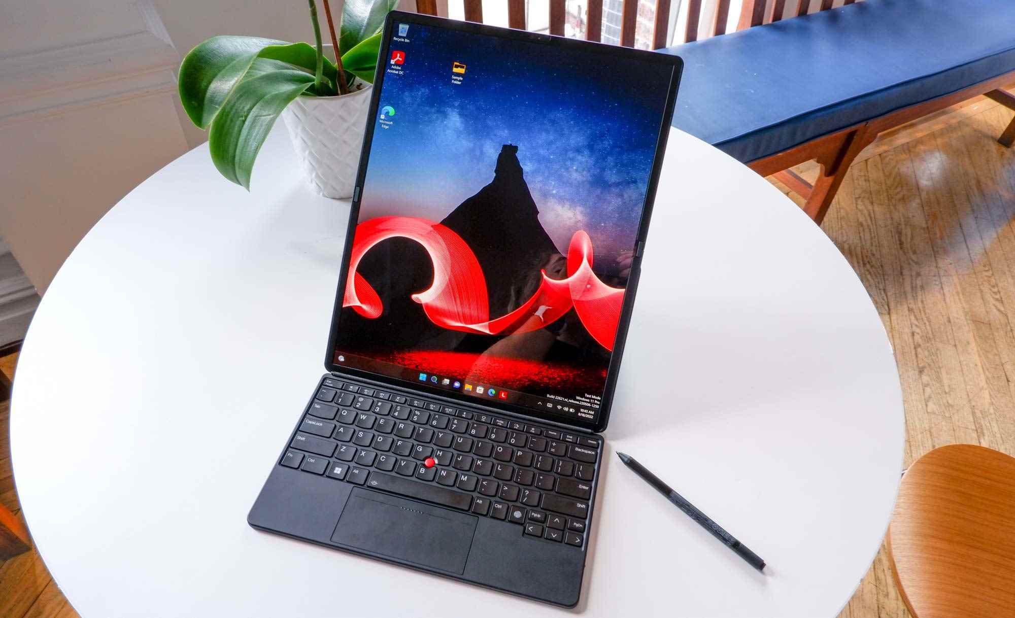 Lenovo ThinkPad X1 Fold 2022 portre modu