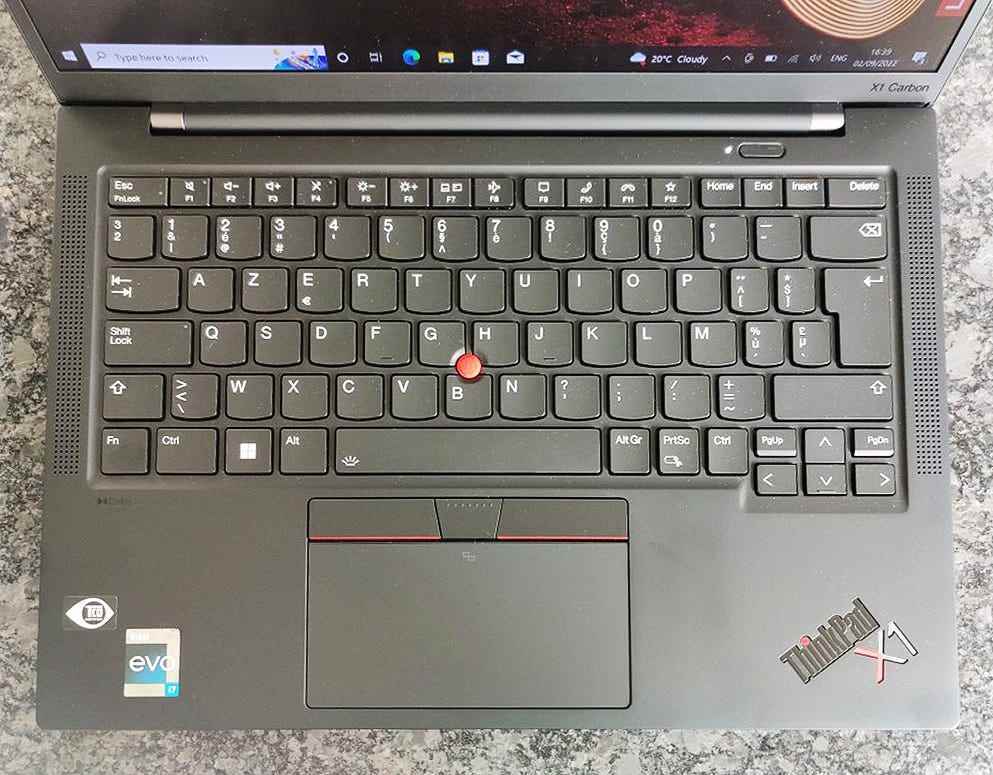 Lenovo ThinkPad X1 Carbon (Gen 10): klavye