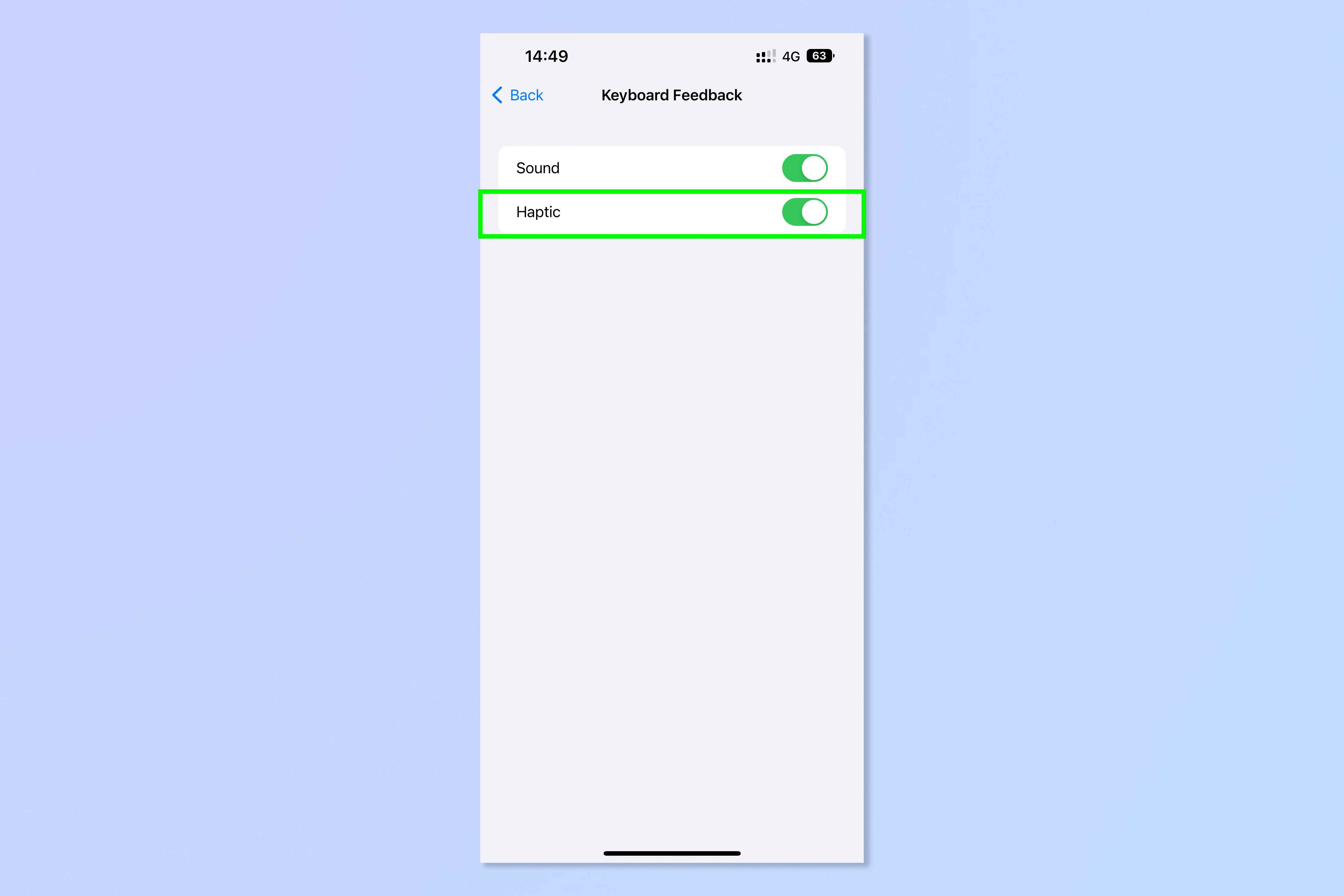 iPhone'da dokunsal klavyeyi etkinleştirmek için gereken adımları gösteren bir ekran görüntüsü