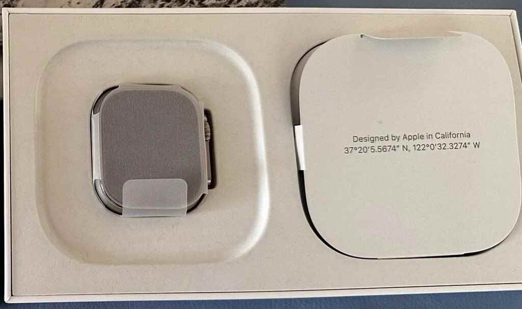 Apple Watch Ultra'nın geldiği kutunun içi - Lucky AT&T müşterisi Apple Watch Ultra'yı erken teslim aldı