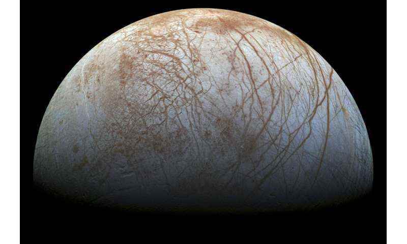 NASA uzay aracı, yıllardır en yakın olan Jüpiter uydusu Europa'yı vızıldatıyor