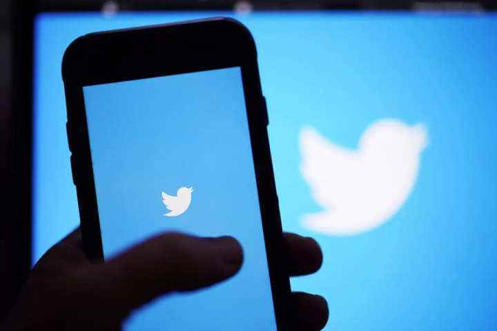 Twitter, çocuk pornografisi hesaplarının yanında reklam gösterdiği için markalar tarafından çarptı
