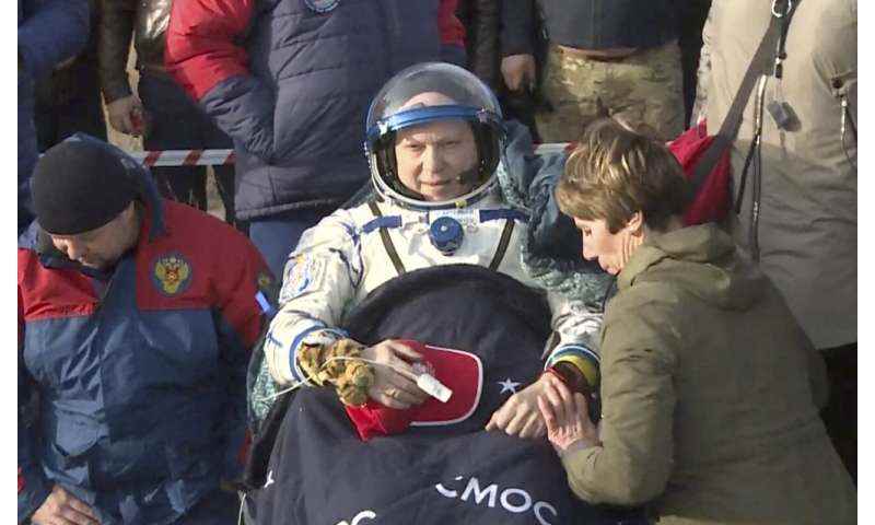 3 Rus kozmonot, Uluslararası Uzay İstasyonundan sağ salim döndü