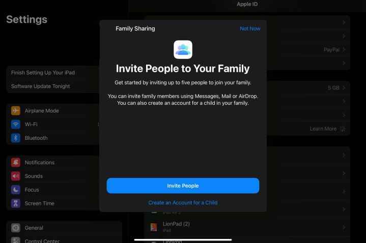 apple tv plus aboneliği nasıl paylaşılır ipad insanları ailenizi davet edin