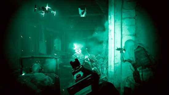 Modern Warfare 2 Spec Ops kooperatif modu ayrıntıları: gece görüş gözlüğü ile görülen bir çatışma