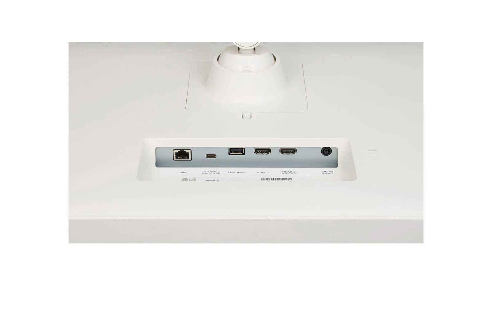 HDMI eARC ile bir ses çubuğu bağlayabilir ve ayrıca TV uygulamalarının akış için daha güvenilir bir bağlantıya sahip olabilmesi için Ethernet bağlayabilirsiniz.