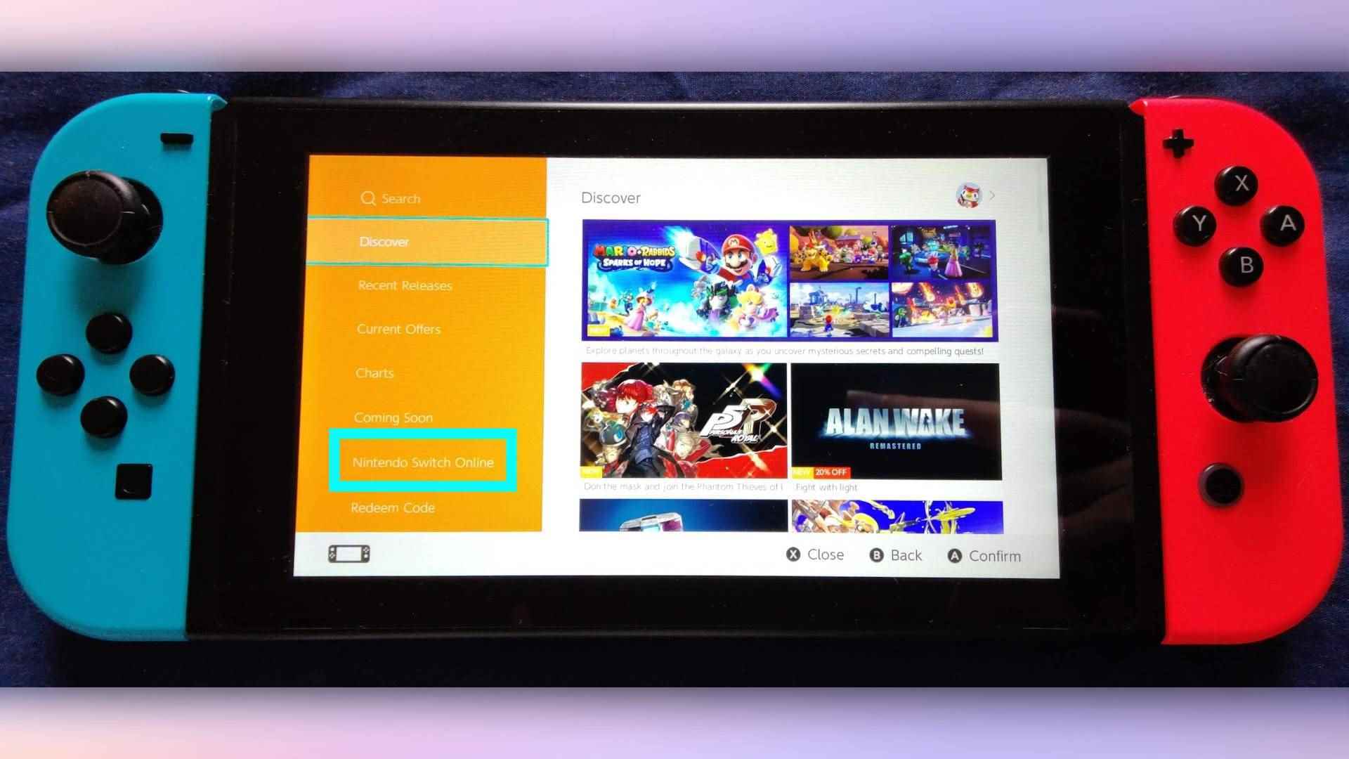 Bir Nintendo Switch konsolunun fotoğrafı.  bu 