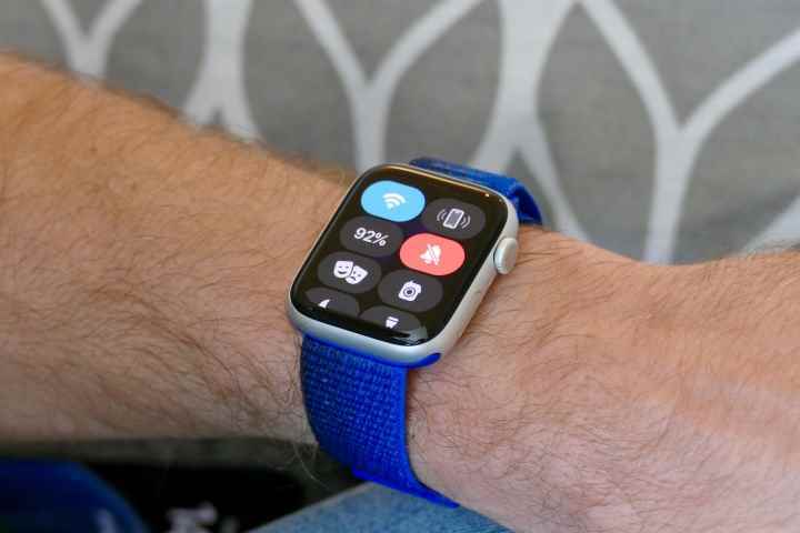 Apple Watch SE 2'deki Hızlı Ayarlar.